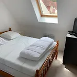 Maisonnette Charmante - Proche Et Commerces - Fr-1-482-161 Ferienhaus