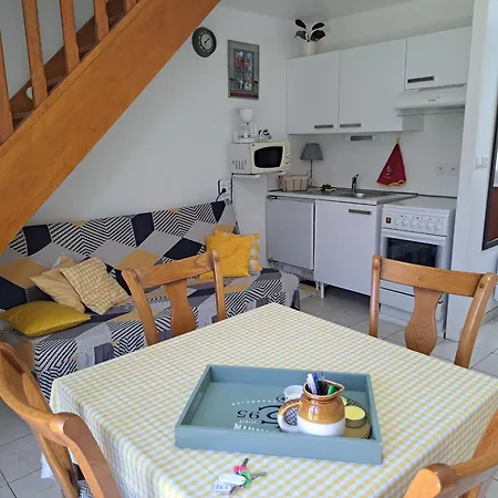 Maisonnette Charmante - Proche Et Commerces - Fr-1-482-161 Ferienhaus *
