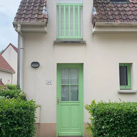 Holiday home Maisonnette Charmante - Proche Et Commerces - Fr-1-482-161